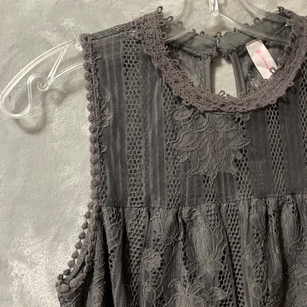 No Boundaries Charcoal Gray Lace Sleeveless Babydoll Dress Whimsigoth Medium 7-9 - Picture 3 of 16